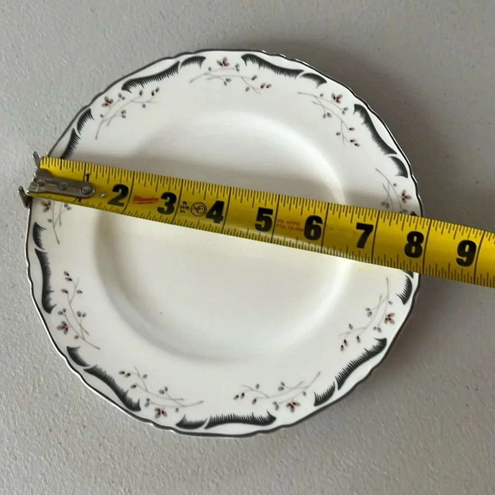 Vintage Royal Worcester dessert plate fine bone china England 1965 Sutton